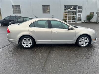 2010 Ford Fusion SE Sedan