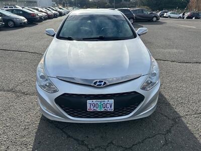 2015 Hyundai SONATA Hybrid   - Photo 8 - Portland, OR 97211