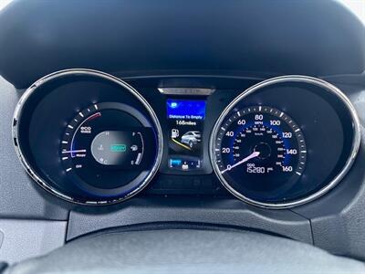 2015 Hyundai SONATA Hybrid   - Photo 14 - Portland, OR 97211