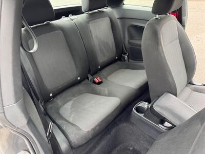 2014 Volkswagen Beetle-Classic 1.8T Entry PZEV   - Photo 12 - Portland, OR 97211