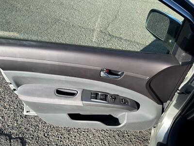 2004 Toyota Prius - Photo 10 - Portland, OR 97211