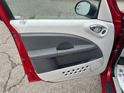 2006 Chrysler PT Cruiser Limited - Photo 10 - Portland, OR 97211