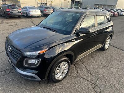 2021 Hyundai VENUE SE   - Photo 1 - Portland, OR 97211