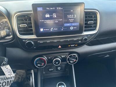 2021 Hyundai VENUE SE   - Photo 21 - Portland, OR 97211