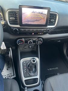 2021 Hyundai VENUE SE   - Photo 20 - Portland, OR 97211