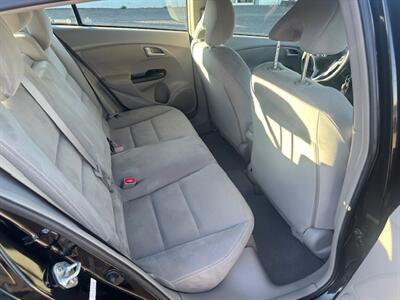 2012 Honda Insight LX   - Photo 14 - Portland, OR 97211