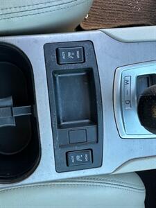 2012 Subaru Outback 2.5i Limited   - Photo 22 - Portland, OR 97211
