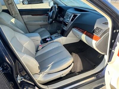 2012 Subaru Outback 2.5i Limited   - Photo 12 - Portland, OR 97211