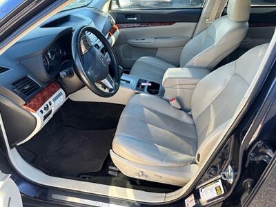 2012 Subaru Outback 2.5i Limited   - Photo 9 - Portland, OR 97211