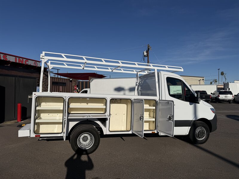 2023 Mercedes-Benz Sprinter 3500XD Utility Body - Photo 8 - Phoenix, AZ 85034