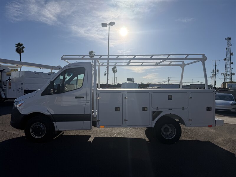 2023 Mercedes-Benz Sprinter 3500XD Utility Body - Photo 6 - Phoenix, AZ 85034