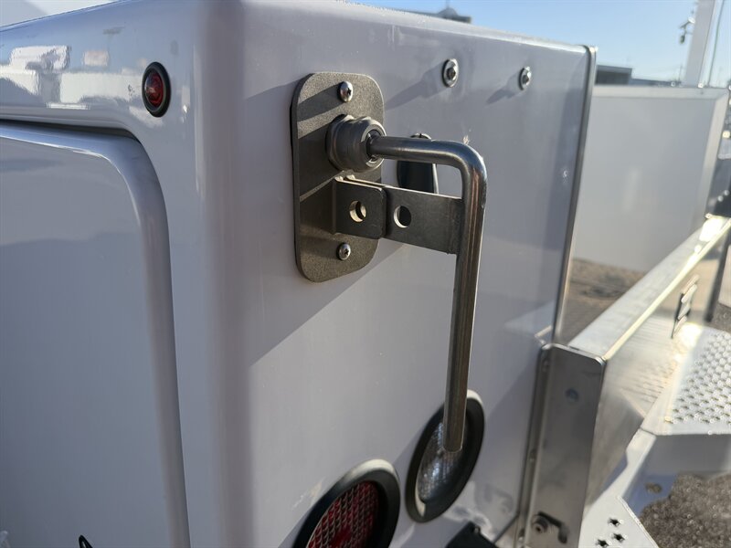 2023 Mercedes-Benz Sprinter 3500XD Utility Body - Photo 13 - Phoenix, AZ 85034