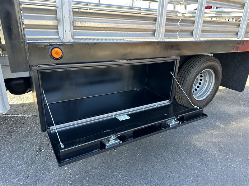 2023 Mercedes-Benz Sprinter 3500XD Diesel Stake Bed - Photo 8 - Phoenix, AZ 85034