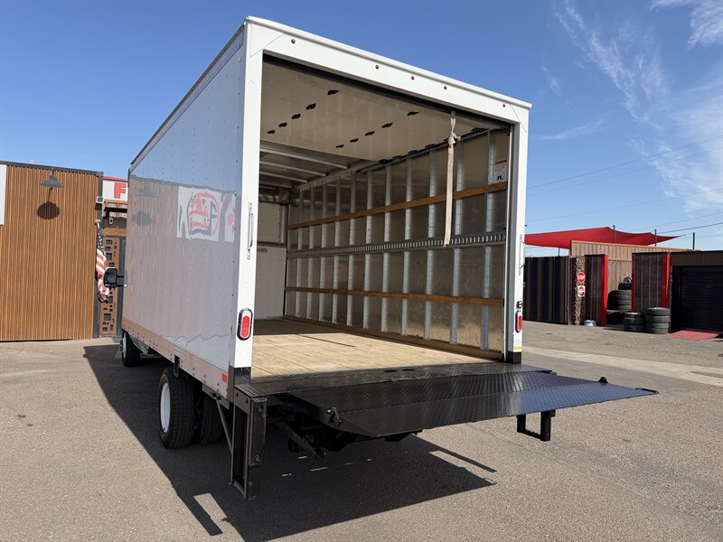 2025 Ford E-350 SD - Photo 11 - Phoenix, AZ 85034