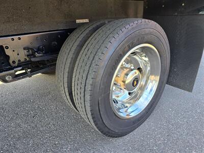 2024 Isuzu NRR Refrigerated Truck   - Photo 14 - Phoenix, AZ 85034