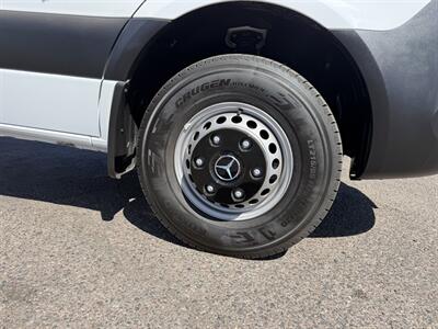 2023 Mercedes-Benz Sprinter 3500XD - Cab & Chassis   - Photo 15 - Phoenix, AZ 85034