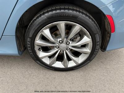 2015 Chrysler 200 S   - Photo 11 - Garden City, ID 83714