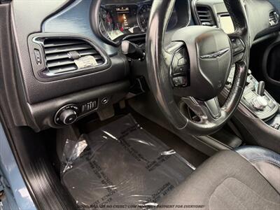 2015 Chrysler 200 S   - Photo 13 - Garden City, ID 83714