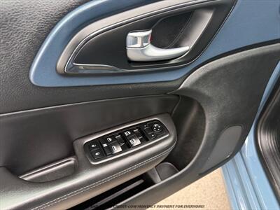 2015 Chrysler 200 S   - Photo 12 - Garden City, ID 83714