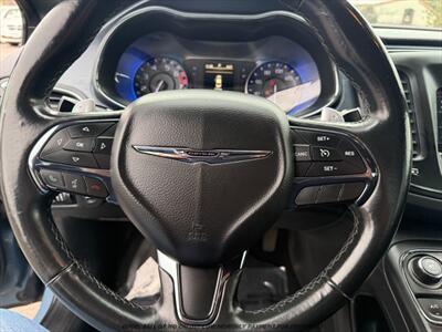 2015 Chrysler 200 S   - Photo 14 - Garden City, ID 83714