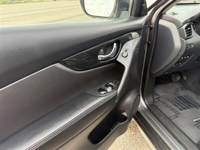 2019 Nissan Rogue SL   - Photo 10 - Garden City, ID 83714