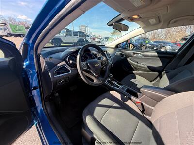 2018 Chevrolet Cruze LT Auto   - Photo 12 - Garden City, ID 83714