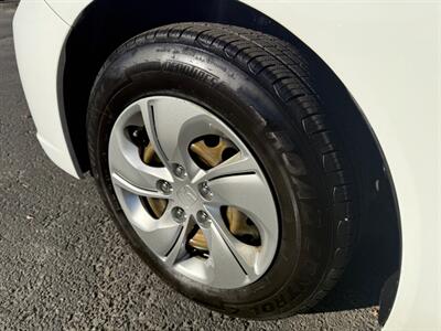 2013 Honda Civic LX   - Photo 24 - Garden City, ID 83714