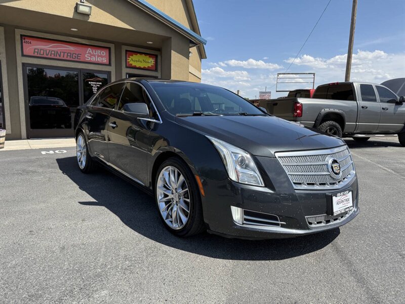 2013 Cadillac XTS Platinum Collection 4dr Sedan  
