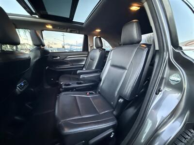 2015 Toyota Highlander Limited Platinum   - Photo 16 - Garden City, ID 83714