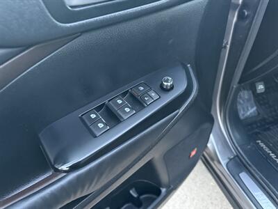 2015 Toyota Highlander Limited Platinum   - Photo 9 - Garden City, ID 83714