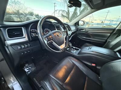2015 Toyota Highlander Limited Platinum   - Photo 10 - Garden City, ID 83714