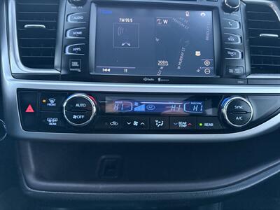 2015 Toyota Highlander Limited Platinum   - Photo 29 - Garden City, ID 83714