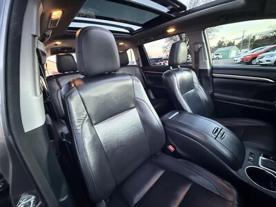 2015 Toyota Highlander Limited Platinum   - Photo 22 - Garden City, ID 83714
