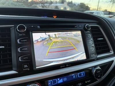 2015 Toyota Highlander Limited Platinum   - Photo 13 - Garden City, ID 83714