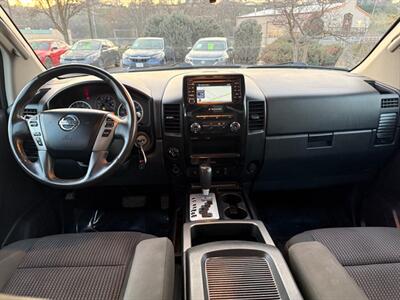 2015 Nissan Titan SV   - Photo 9 - Garden City, ID 83714