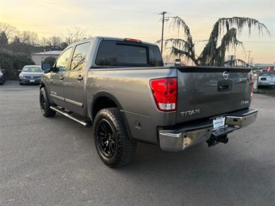 2015 Nissan Titan SV   - Photo 5 - Garden City, ID 83714