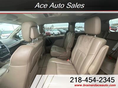 2011 Chrysler Town & Country Limited   - Photo 6 - Brainerd, MN 56401
