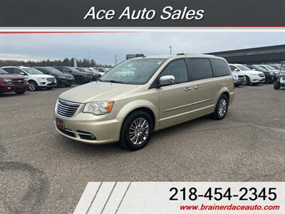 2011 Chrysler Town & Country Limited   - Photo 1 - Brainerd, MN 56401