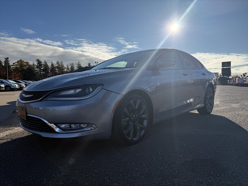 2016 Chrysler 200 S  