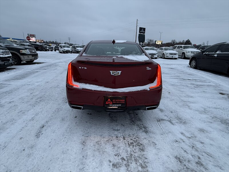 2019 Cadillac XTS Luxury - Photo 7 - Brainerd, MN 56401