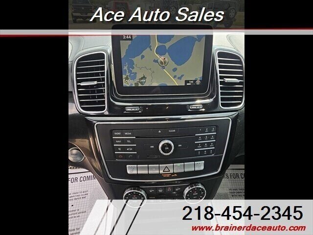 2017 Mercedes-Benz GLE 43 AMG® 4MATIC® - Photo 9 - Brainerd, MN 56401