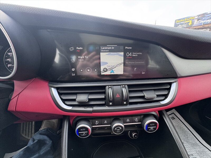 2021 Alfa Romeo Giulia Ti - Photo 15 - Brainerd, MN 56401