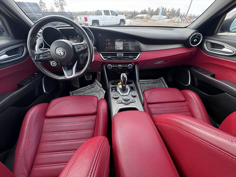 2021 Alfa Romeo Giulia Ti - Photo 12 - Brainerd, MN 56401
