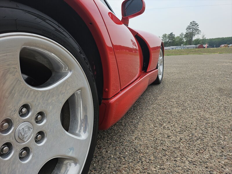 2000 Dodge Viper RT/10 - Photo 6 - Brainerd, MN 56401