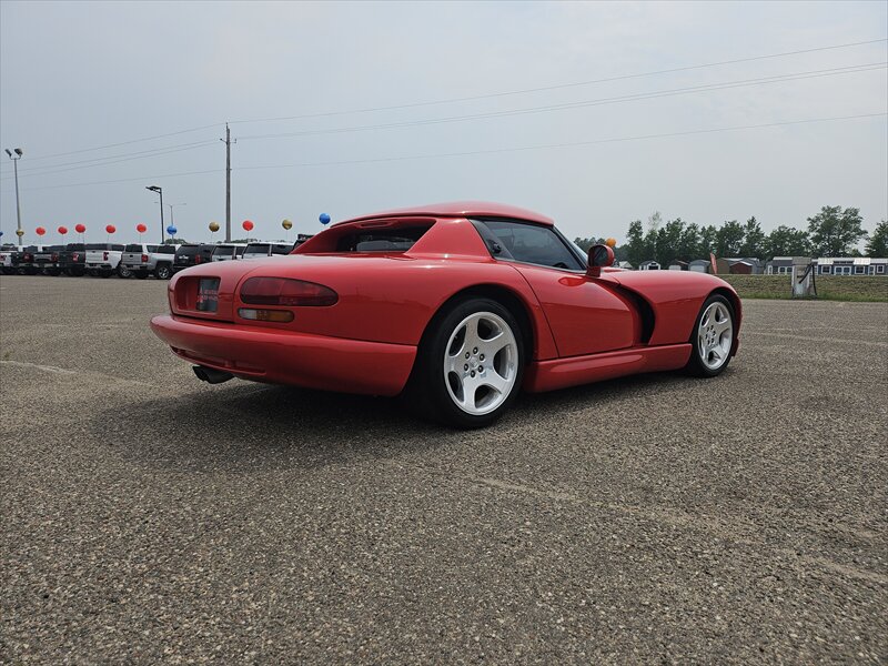 2000 Dodge Viper RT/10 - Photo 3 - Brainerd, MN 56401