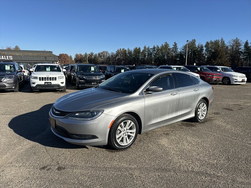 2016 Chrysler 200 LX