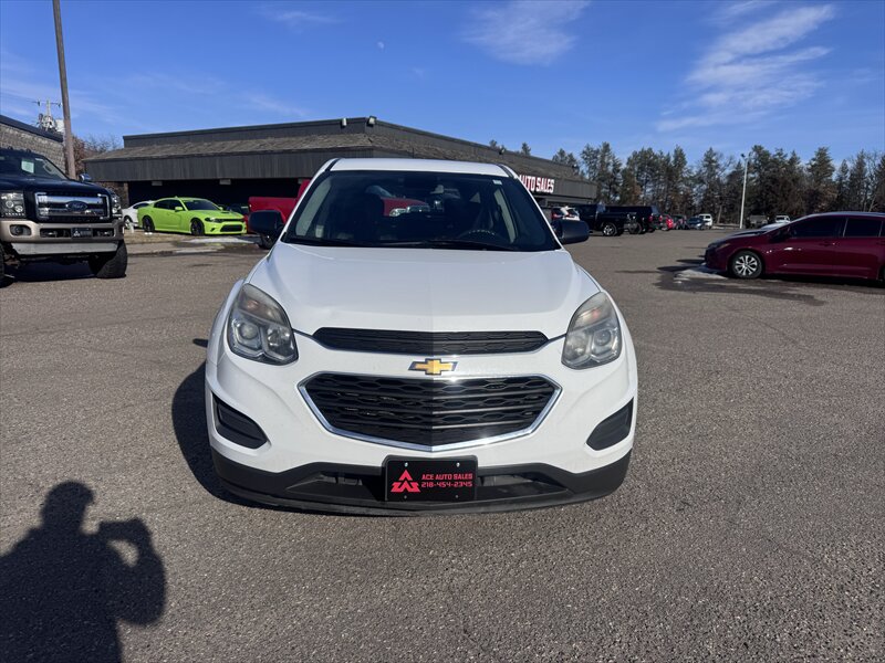 2017 Chevrolet Equinox LS - Photo 7 - Brainerd, MN 56401