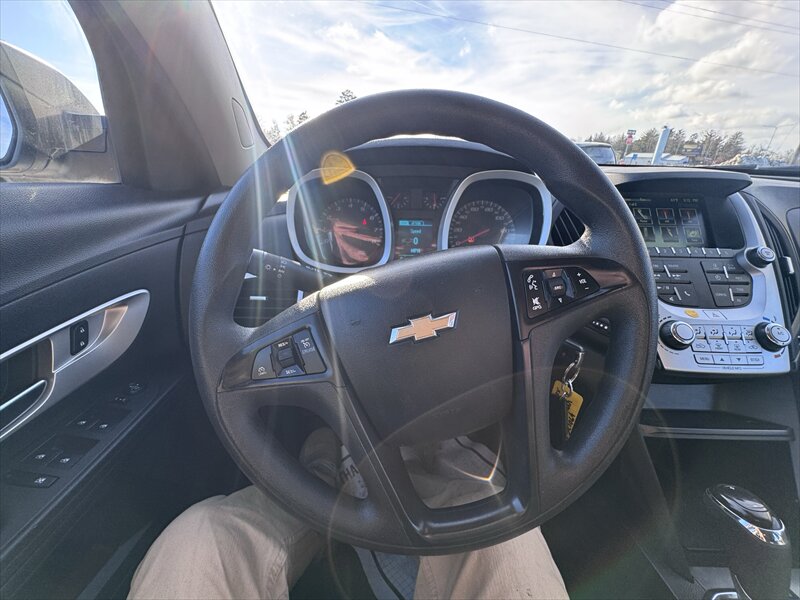 2017 Chevrolet Equinox LS - Photo 10 - Brainerd, MN 56401