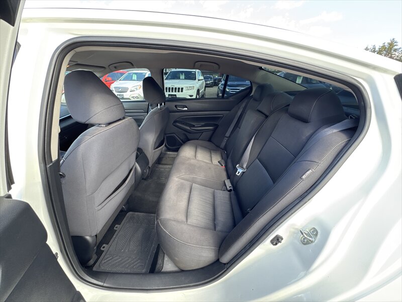 2019 Nissan Altima 2.5 S - Photo 9 - Brainerd, MN 56401