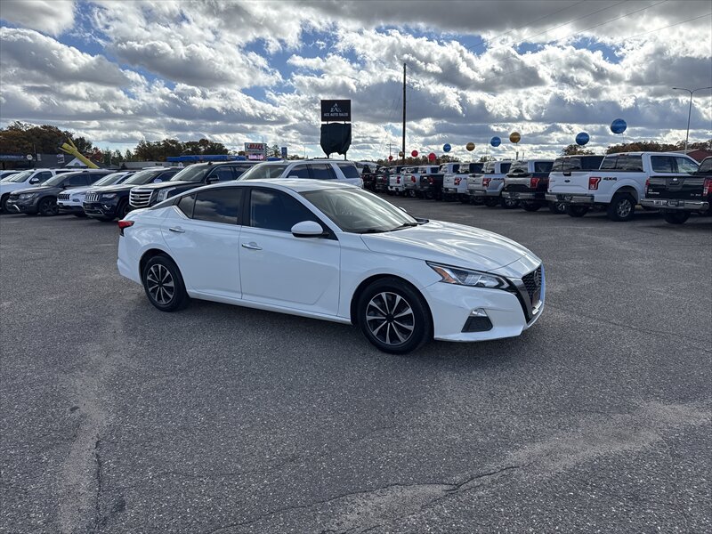 2019 Nissan Altima 2.5 S - Photo 2 - Brainerd, MN 56401
